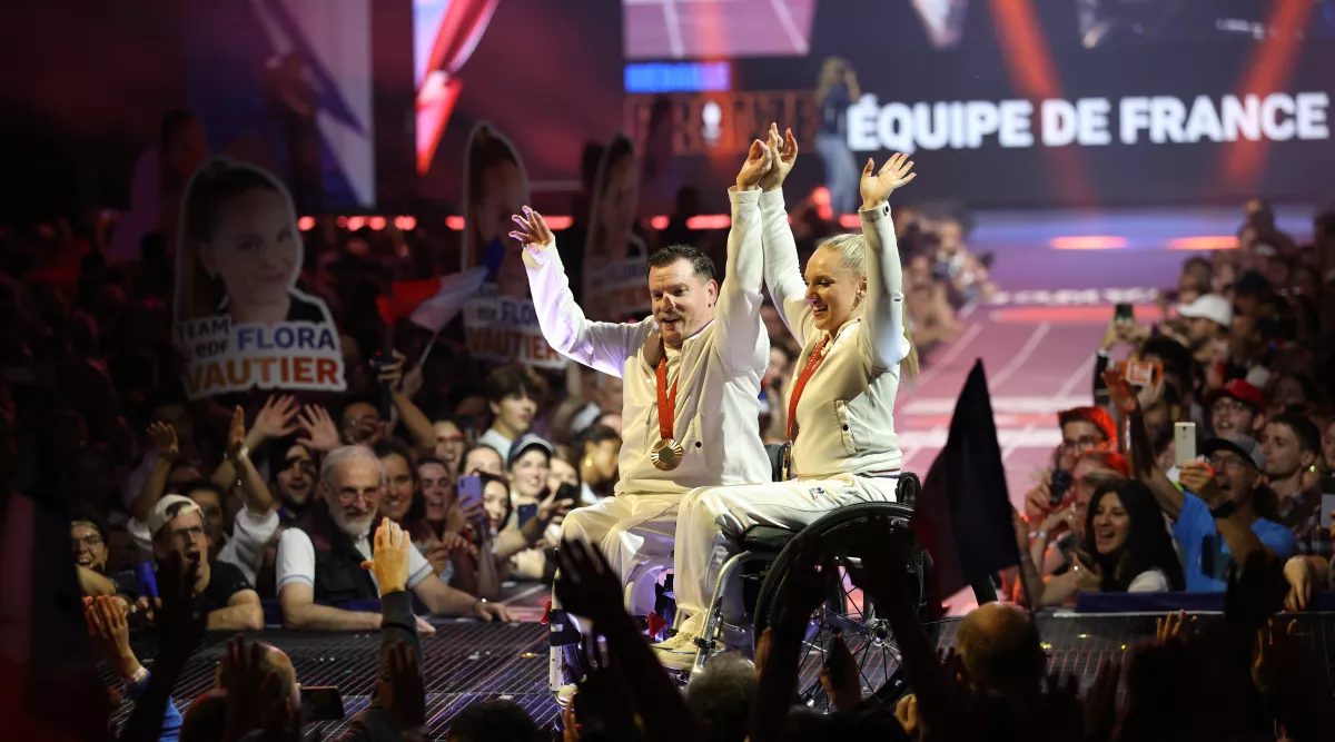 Les floflo accueillis en star au Club France